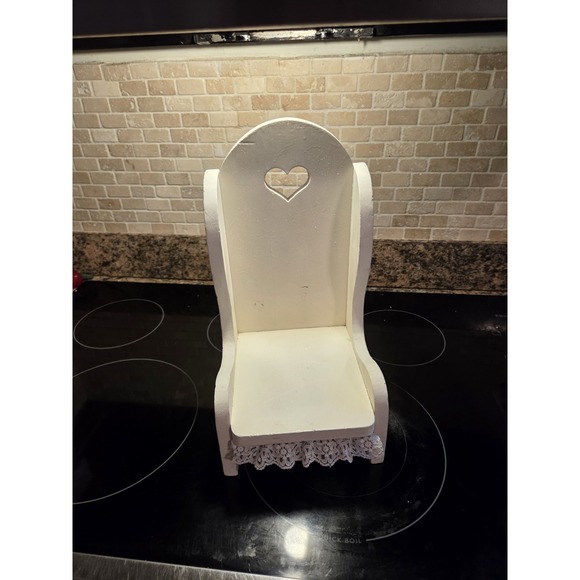 Other - Vintage White Wooden Heart Doll Chair/Plant Stand